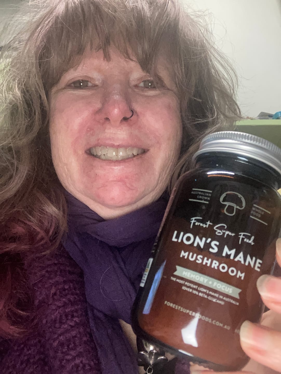 Customer showcasing Forest Super Foods Moringa Capsules while sharing feedback.